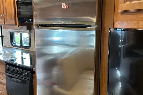 Swans Winnebago VISTA 35F LX Class A