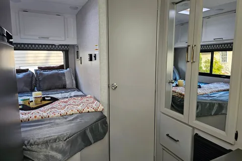 Brand New 2024 Geneva 22VT C-Class Easy Glamper