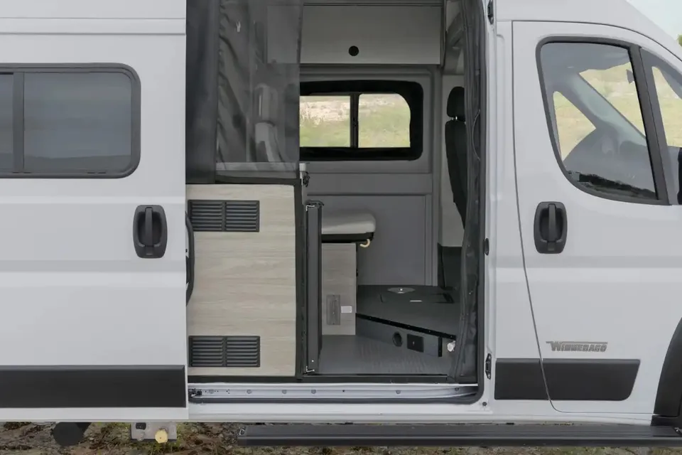Pristine Winnebago Solis