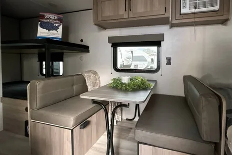 Family Bunkhouse Camper • Sleeps 5 • Delivery & Setup Included • Easy Camping