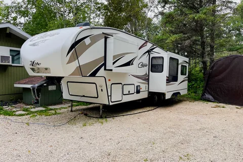  Cougar 29 RLI wheel  Fifth Wheel