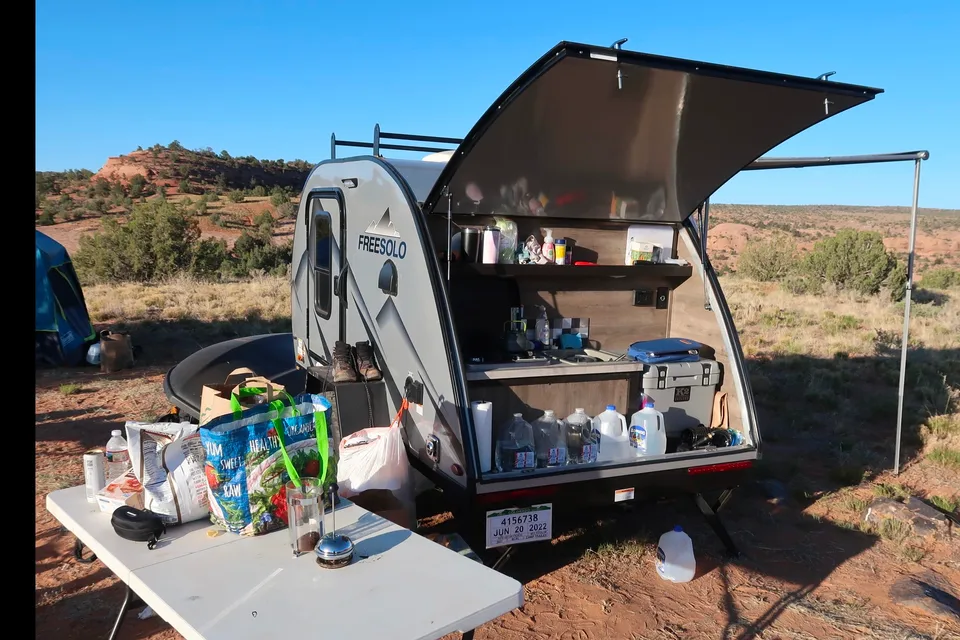Free Solo OG Teardrop Clamshell