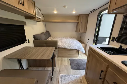 Family Memories Keystone Coleman 17B Travel Trailer