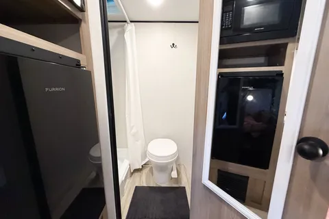 Family Memories Keystone Coleman 17B Travel Trailer
