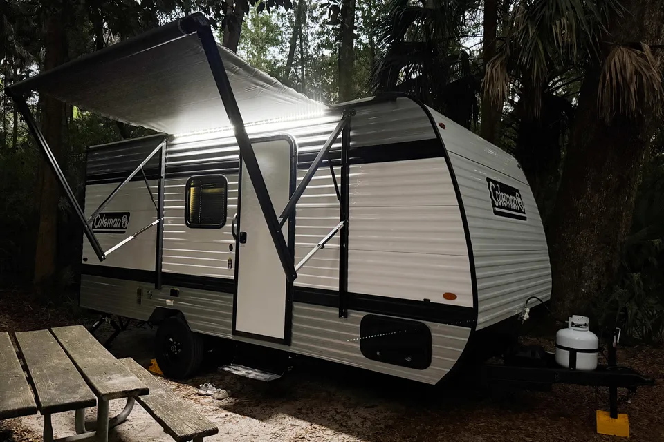 Family Memories Keystone Coleman 17B Travel Trailer