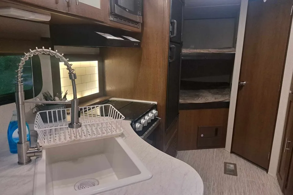 Riverside's Avenger 24