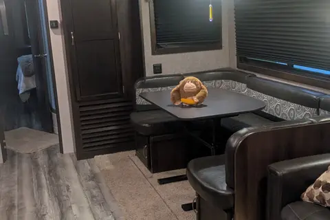JoJo's Jayflight