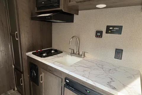 Island Explorer - Jayco Jay Flight Travel Trailer