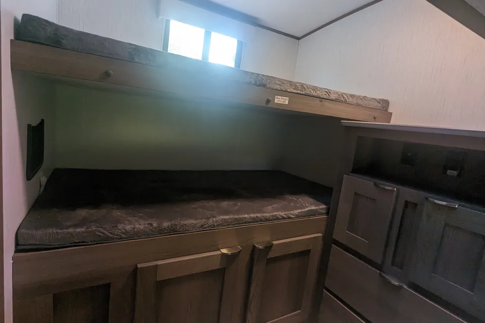 Lexury MPG Traver Trailer
