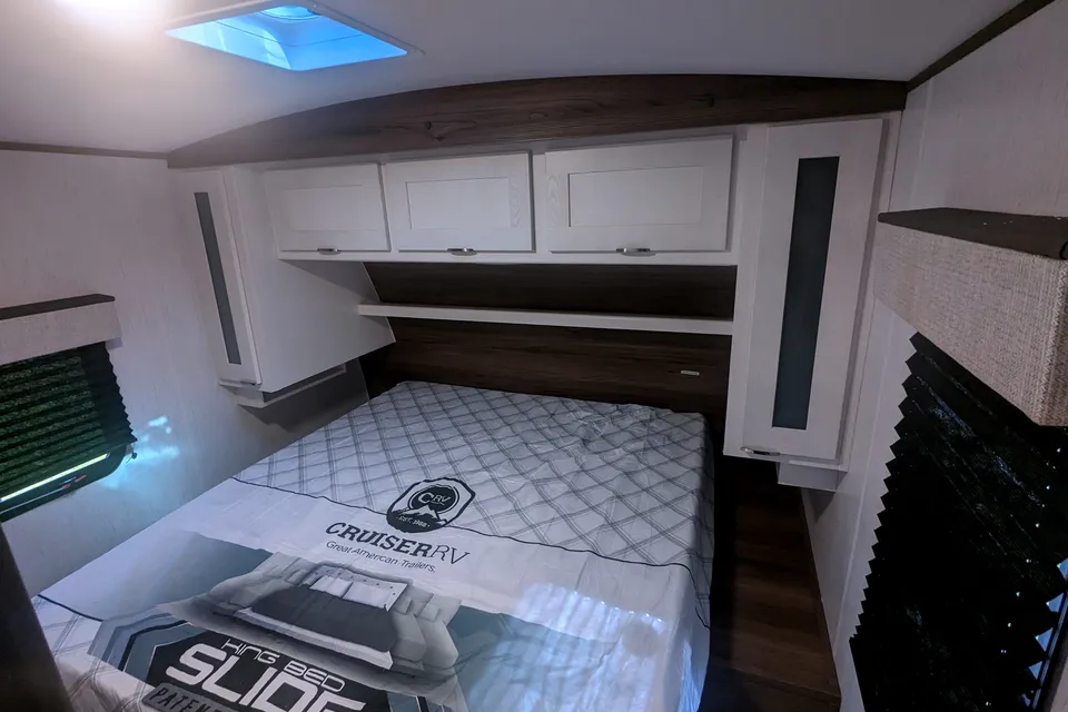 Lexury MPG Traver Trailer
