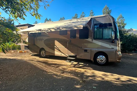 Steve's Winnebago Adventurer Class A