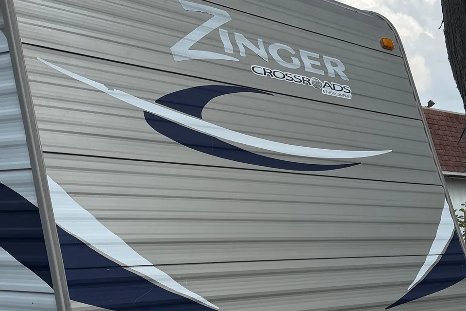 James's the Hobbit, Zinger Travel Trailer