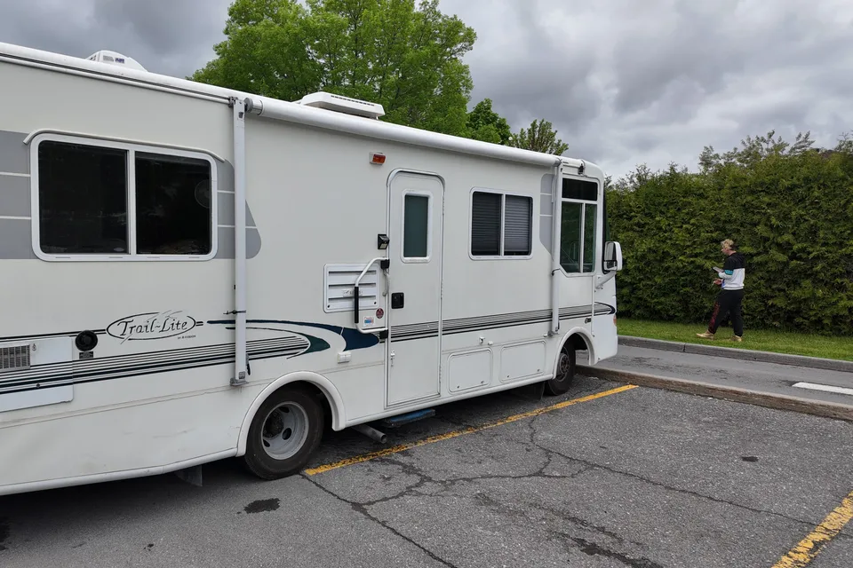 Mabrok's Adventurer Manufacturing Trail lite Class A