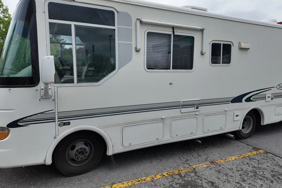 Mabrok's Adventurer Manufacturing Trail lite Class A