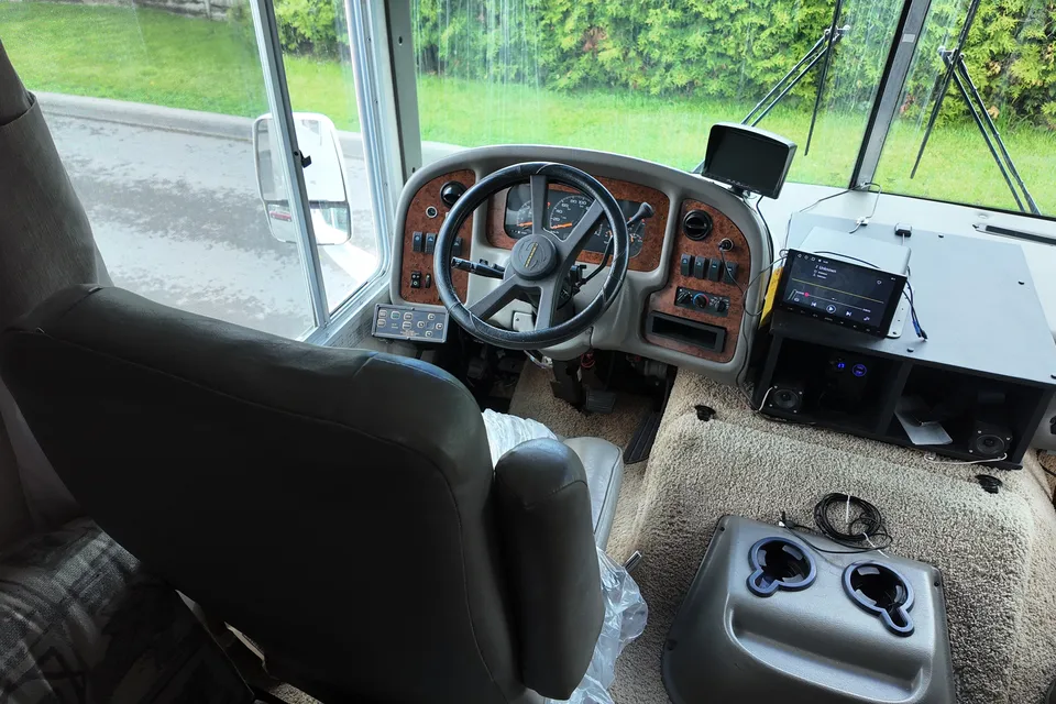 Mabrok's Adventurer Manufacturing Trail lite Class A