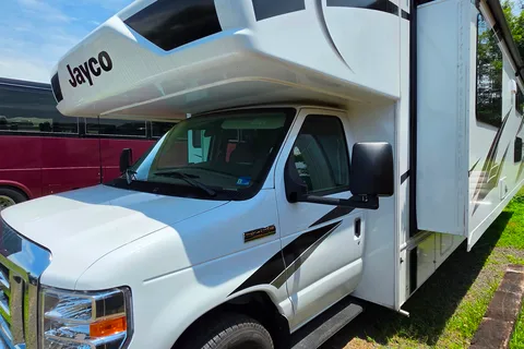 Kaitlyn's Jayco Redhawk Class C