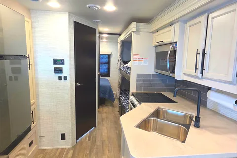 Kaitlyn's Jayco Redhawk Class C