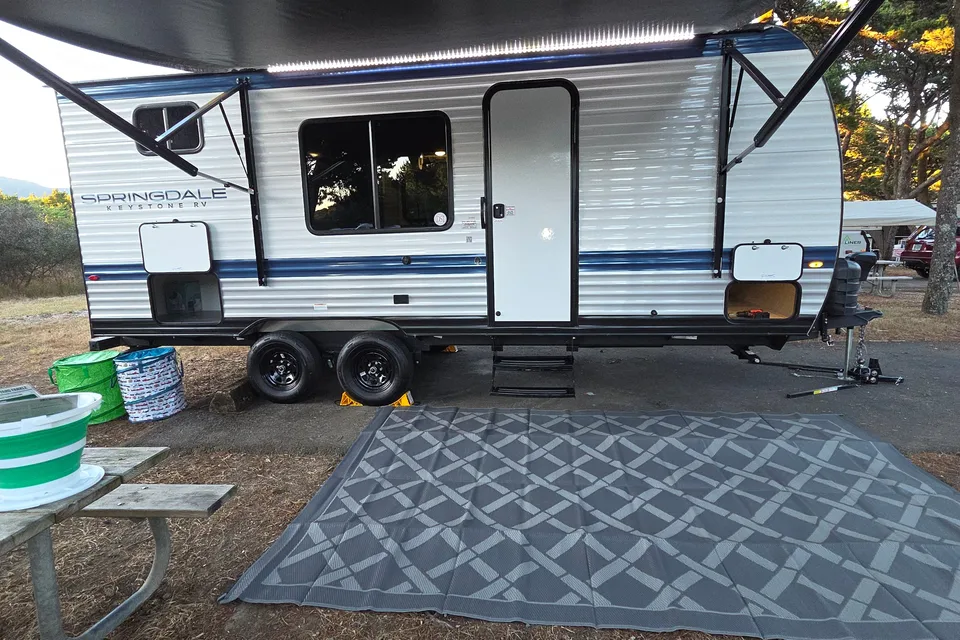 Loaded 2025 Keystone Springdale West 20bhwe Travel Trailer (Aka: Mungojerrie)