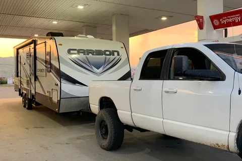 Sicamous Carbon 33 Toy Hauler