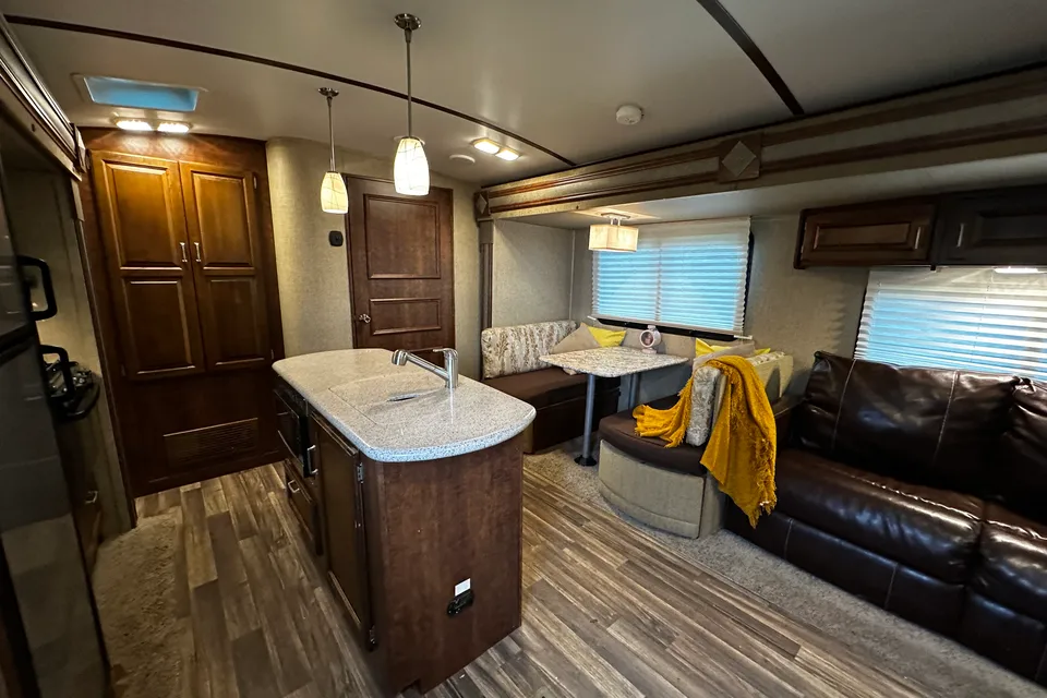 Bridge Family Keystone Outback Diamond Super Lite Travel Trailer