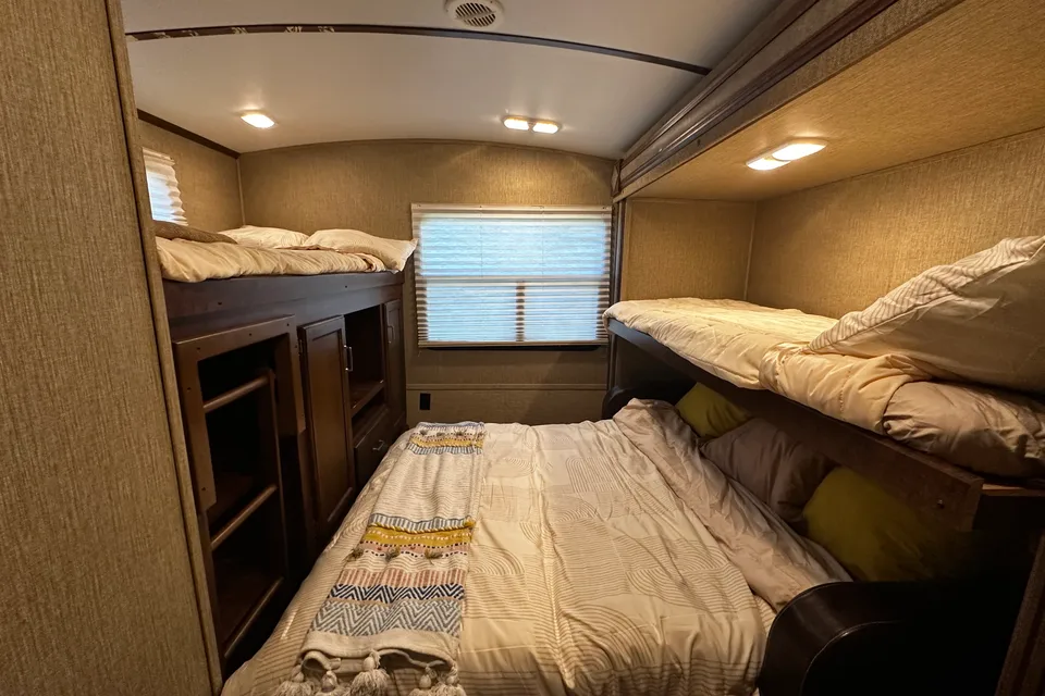 Bridge Family Keystone Outback Diamond Super Lite Travel Trailer