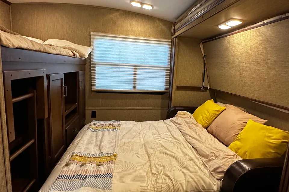 Bridge Family Keystone Outback Diamond Super Lite Travel Trailer