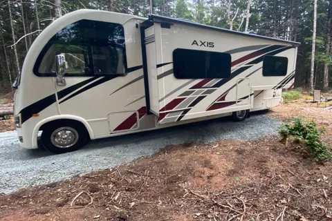 Modern Luxury Meets Easy Driving – 2022 Thor Axis RUV 25.6