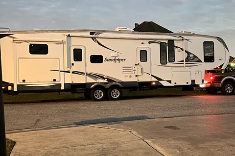 Bayou Ball Farms Forest River Sandpiper Fifth Wheel