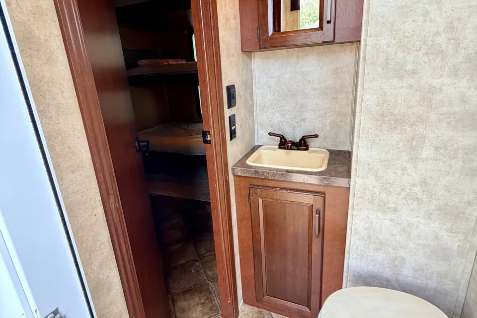 Bayou Ball Farms Forest River Sandpiper Fifth Wheel