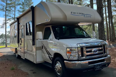 Alex's Thor Motor Coach Freelander Class C Bunkhouse