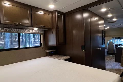 Alex's Thor Motor Coach Freelander Class C Bunkhouse