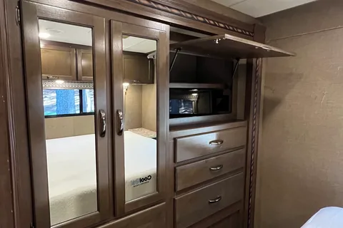 Alex's Thor Motor Coach Freelander Class C Bunkhouse