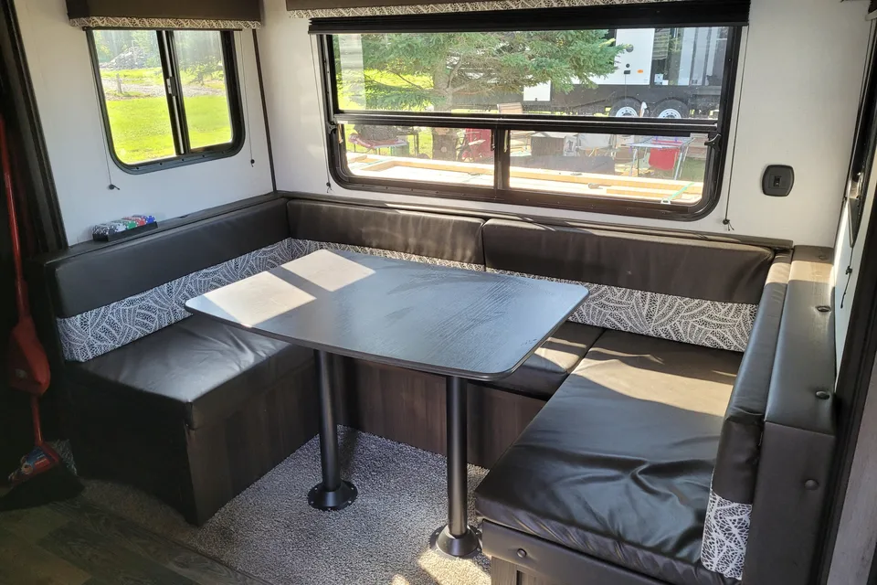 Elvis's Keystone Springdale SG235RB Travel Trailer
