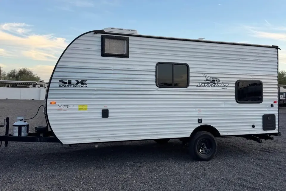 Scotty's Jayco Jayflight SlX 170BH Travel Trailer