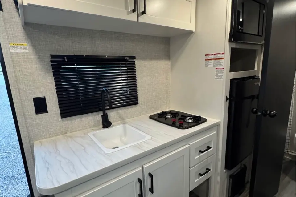 Scotty's Jayco Jayflight SlX 170BH Travel Trailer