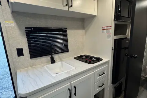Scotty's Jayco Jayflight SlX 170BH Travel Trailer