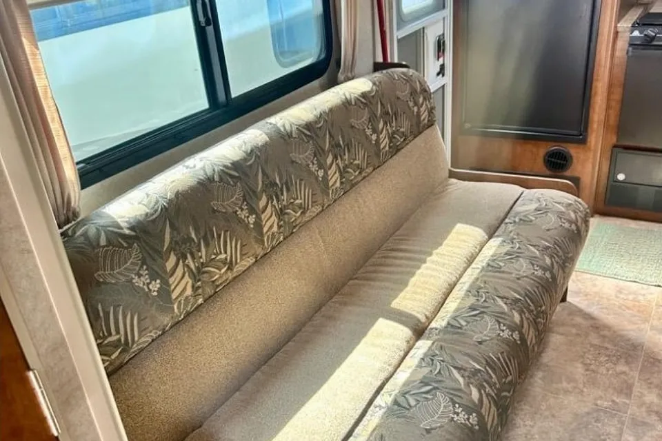 Mike's Lance 2285 Travel Trailer