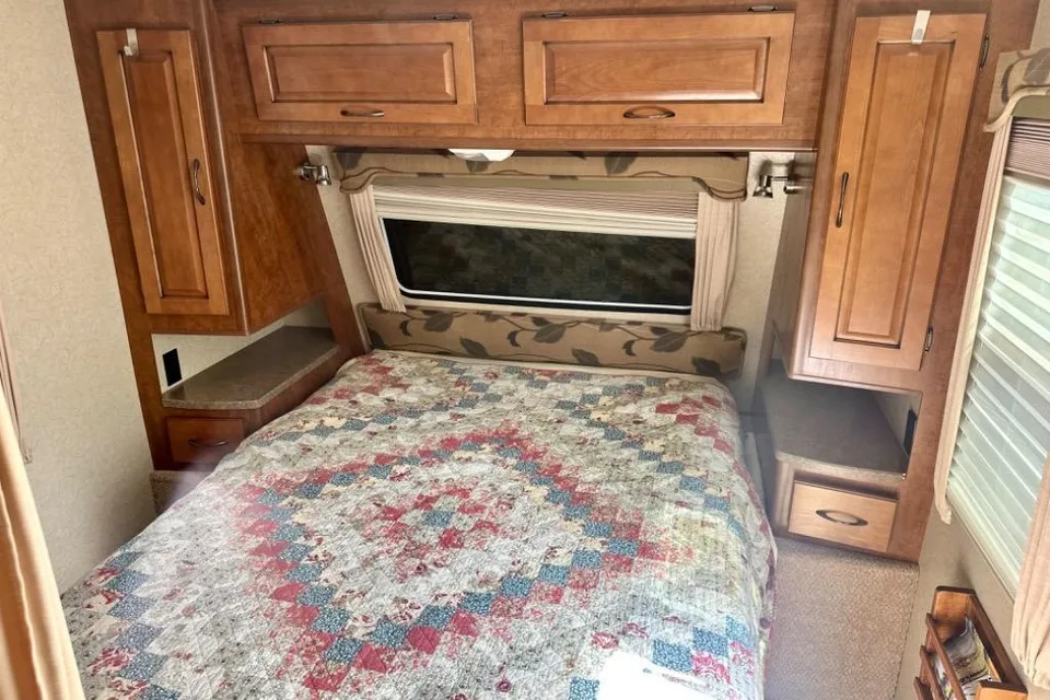 Mike's Lance 2285 Travel Trailer