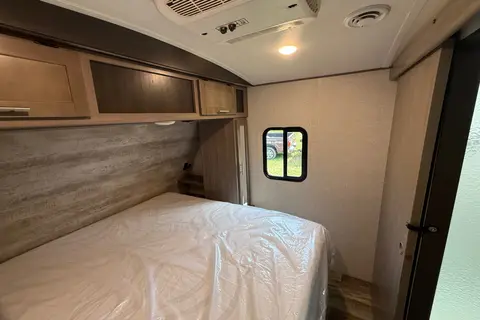 (Delivery ONLY) Sunset Trail, sleeps 10+, 2 bathrooms