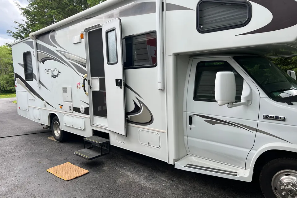 Harvey - Gpa’s Jayco Greyhawk Class C