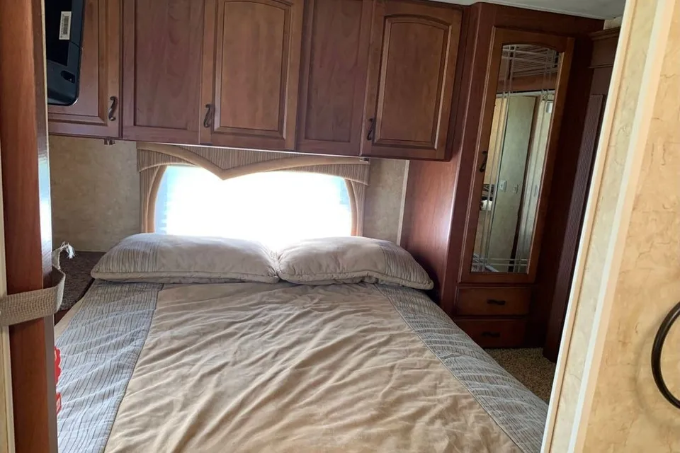 Harvey - Gpa’s Jayco Greyhawk Class C