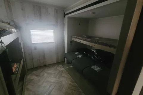 Jon's Forest River Puma 31 qbbh Travel Trailer