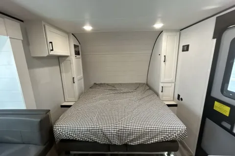Chandler's Jayco Jay flight slx 197mb Travel Trailer