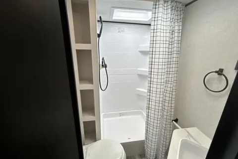 Chandler's Jayco Jay flight slx 197mb Travel Trailer