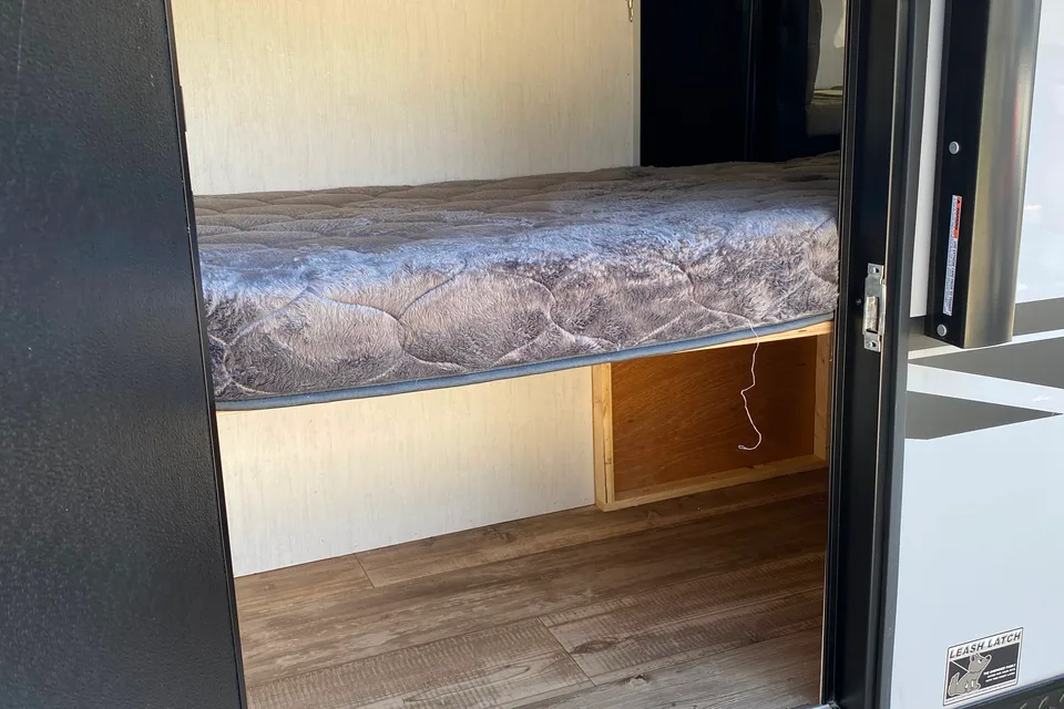 2022 Wolf Pup Spacious Floorplan Road-Trip worthy Pup