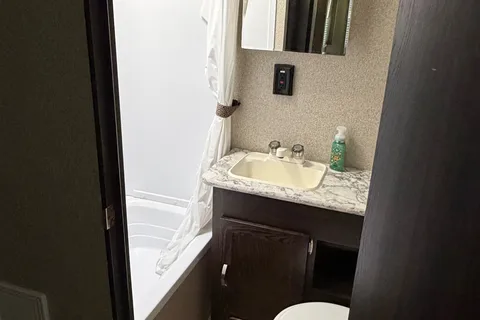 Cats Springdale SS Travel Trailer