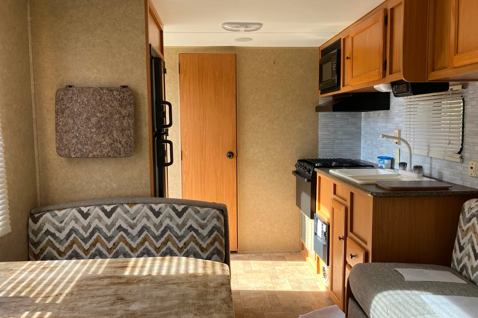 FAM JAM CAMPER