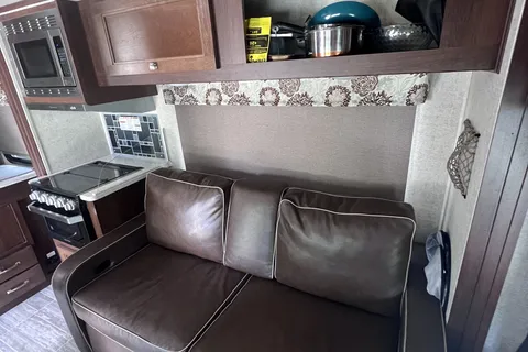 The Archway - Easy Drive Motorhome Adventure