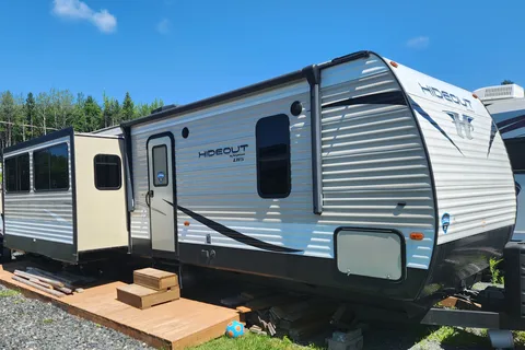 Keven Coachmen Hideout Roulotte338bhs