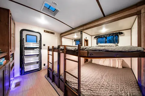 Rv Rentals Way of Life's Keystone Passport GT Series 3400QB Travel Trailer (Sleep 12) LP1